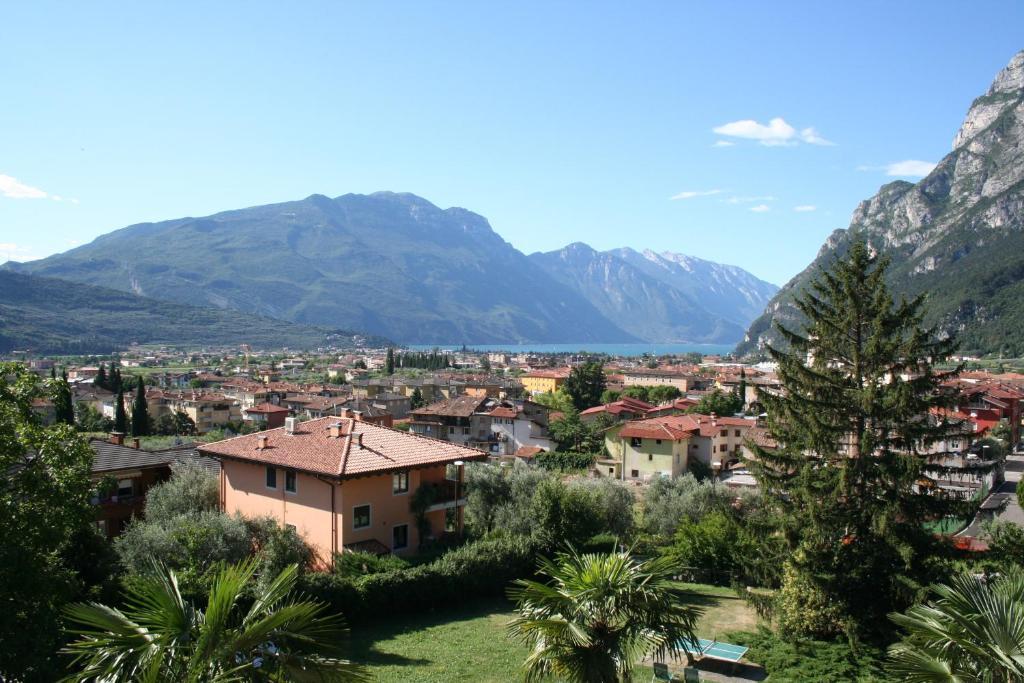 Albergo Garni Villa Moretti Tenno Exterior photo